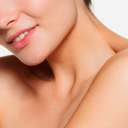 Depilación Láser Femenina en Cuello Anterior